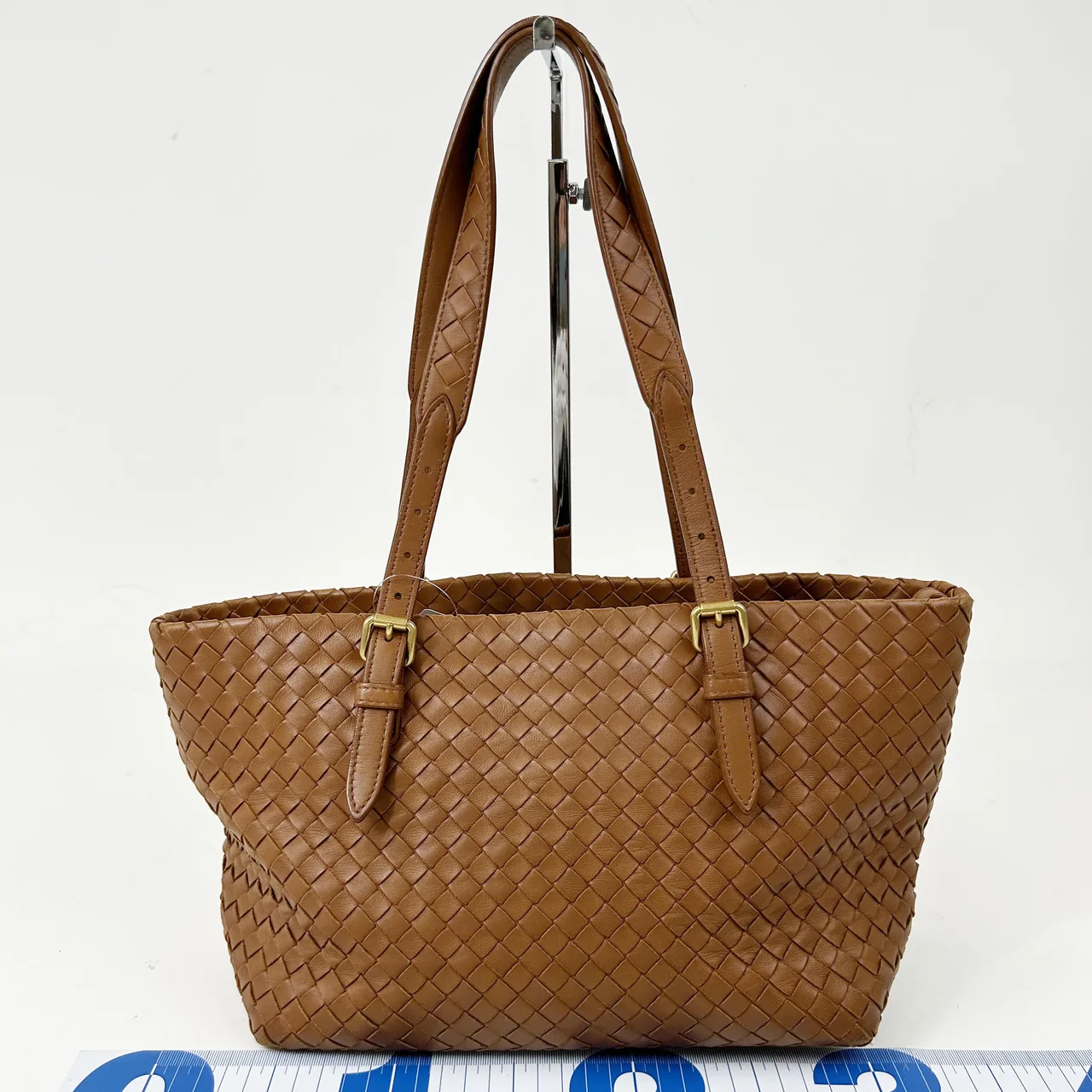 BOTTEGA VENETA INTRECCIATO HANDBAG (BROWN)