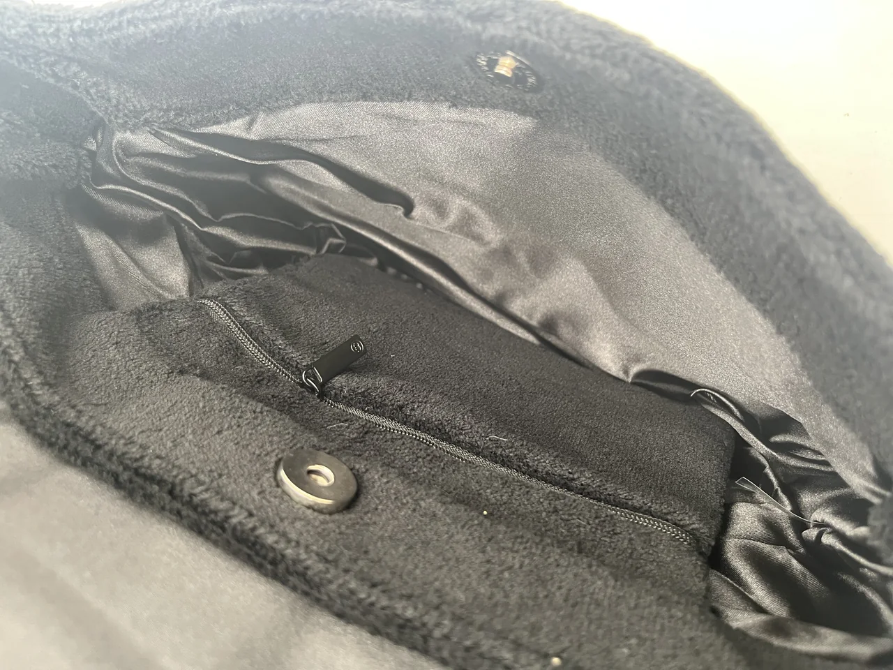CHANEL SHOULDER BAG view 7