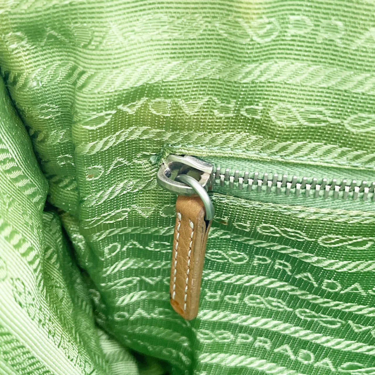 PRADA HANDBAG (WHITE) view 8