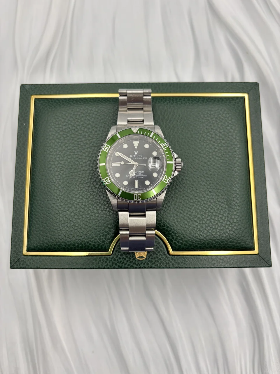 ROLEX SUBMARINER DATE 16610T view 6