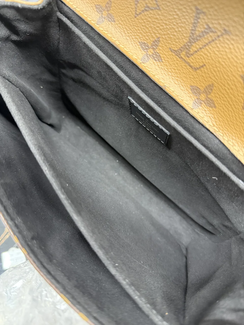 LV MONOGRAM REVERSE POCHETTE METIS MM view 7