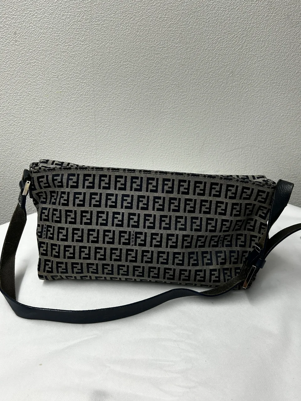 FENDI ZUCCHINO SHOULDER BAG view 4