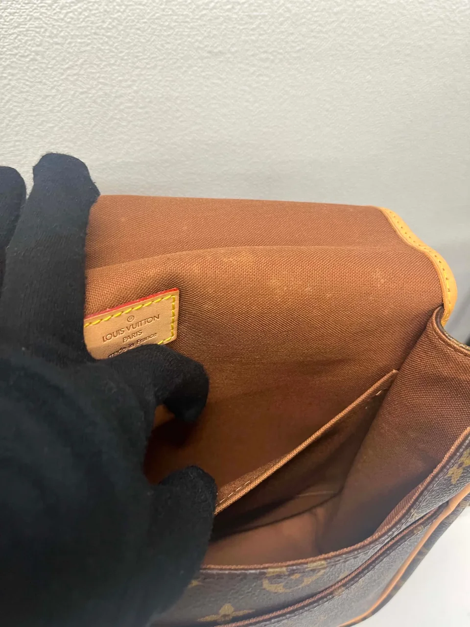 LV MONOGRAM MESSENGER BOSPHORE view 7