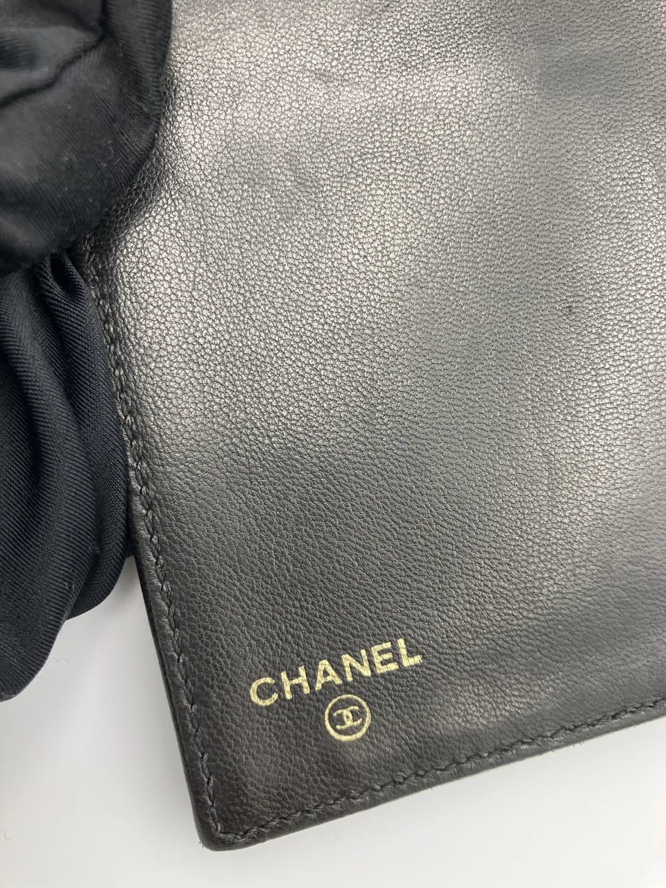 CHANEL CAVIAR TRIFOLD WALLET view 9
