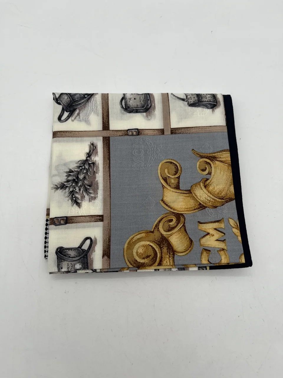 MCM PETIT SCARF view 3