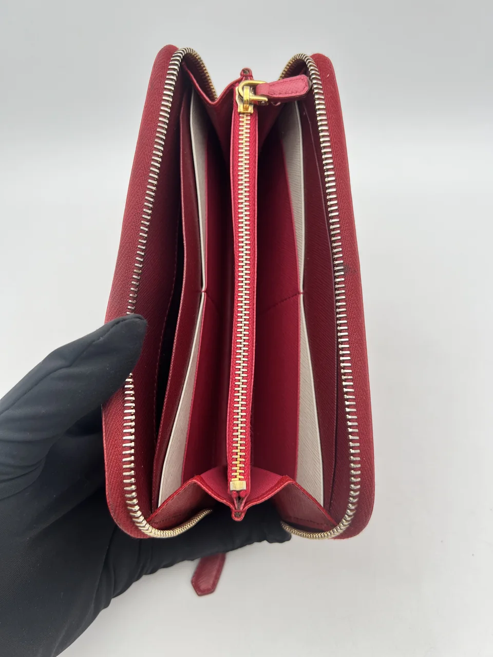 PRADA ROUND FASTENER LONG WALLET (RED) view 9