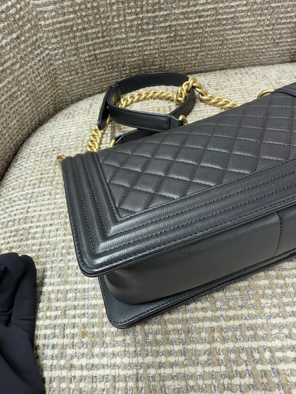 CHANEL CAVIAR LE BOY 25 view 6