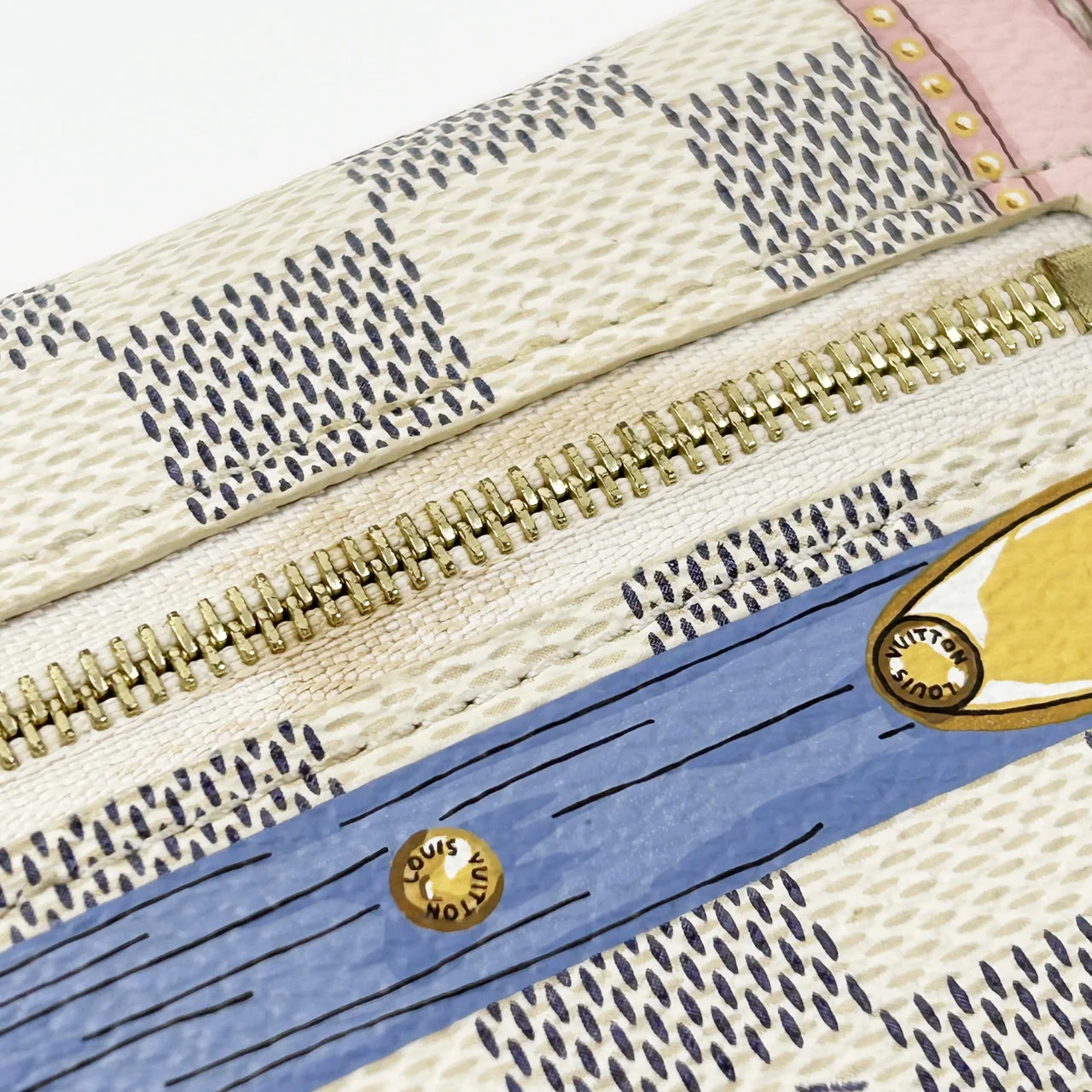 LV AZURE POCHETTE WEEKEND photo 22
