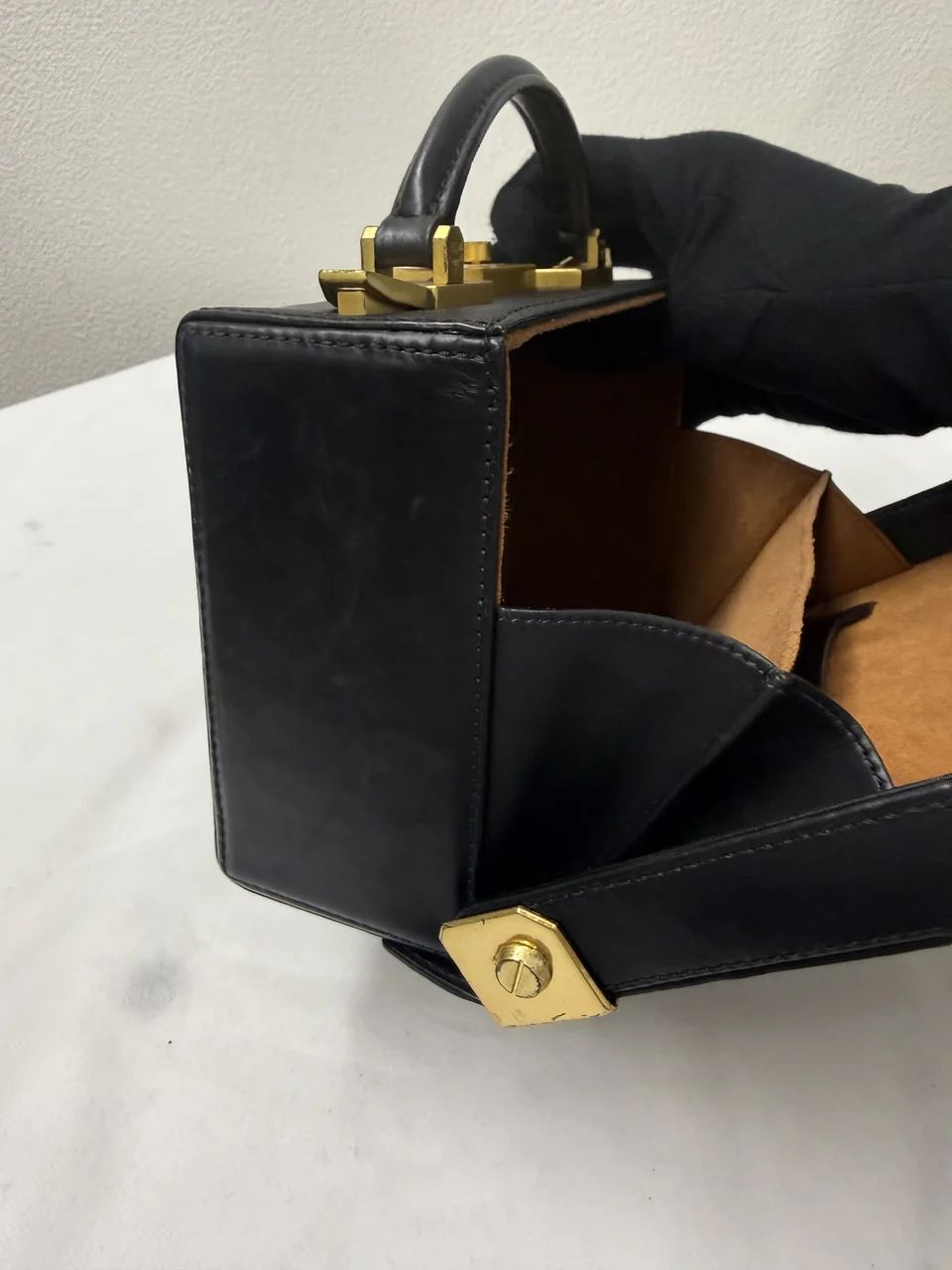 MCM BERLIN TRUNK (BLACK) view 12