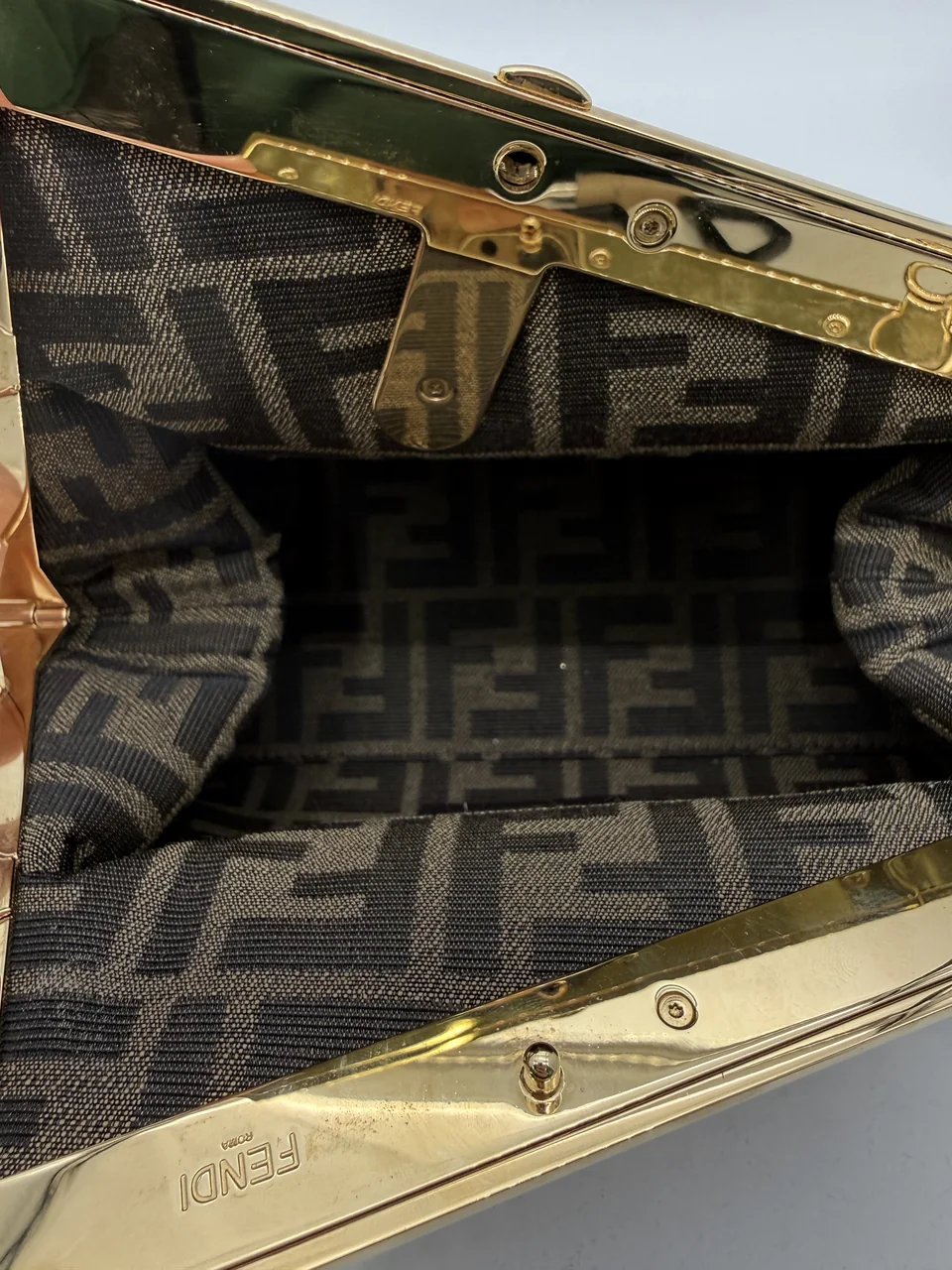 FENDI FIRST SHOULDER BAG (BEIGE) view 11