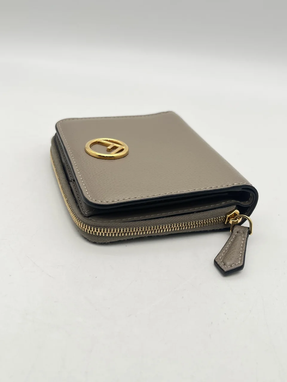 FENDI BIFOLD WALLET (BROWN) photo 5