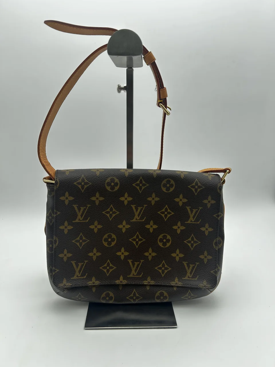 LV MONOGRAM MUSETTE TANGO SHORT