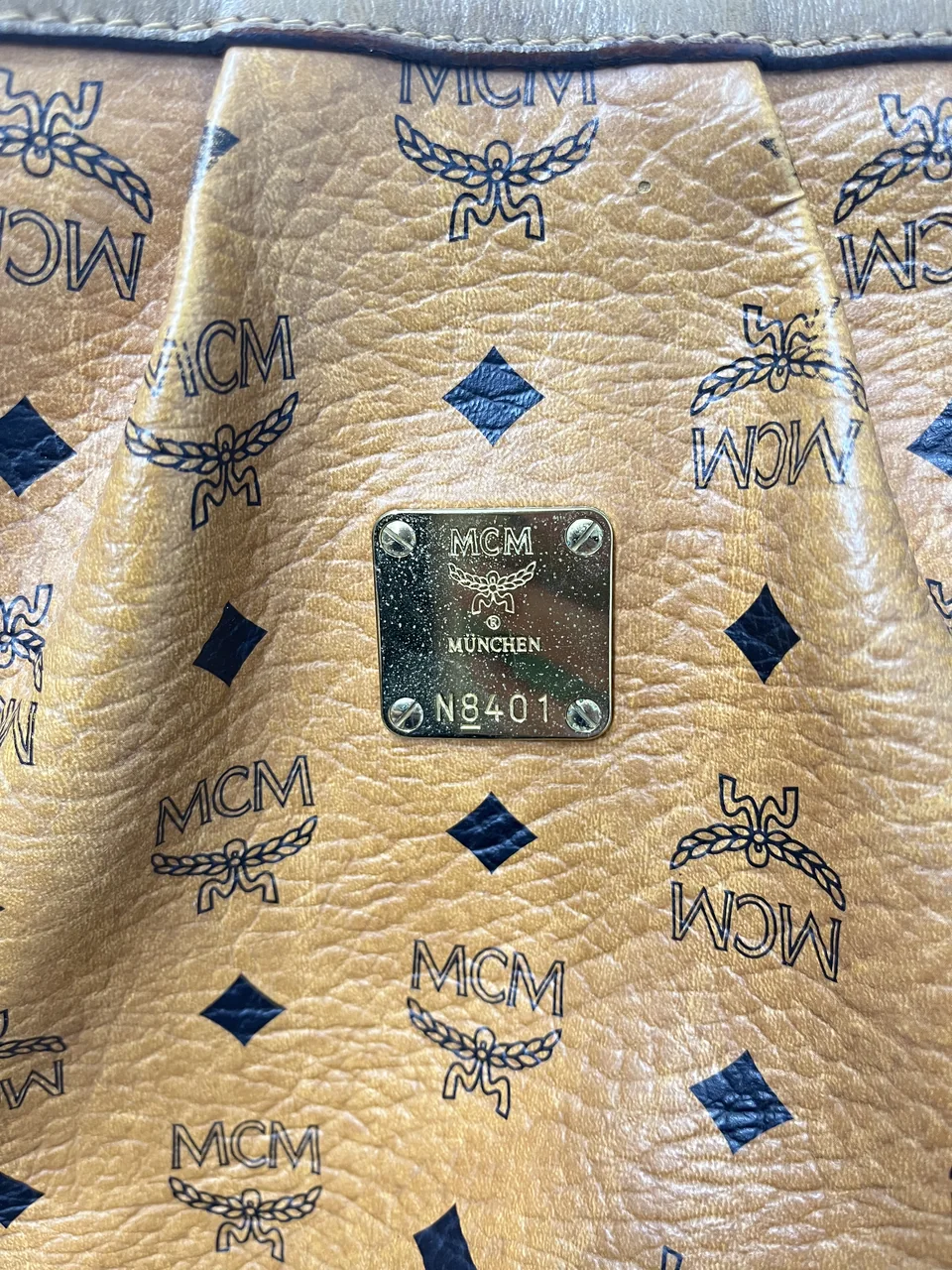 MCM VICETOS TWO-WAY TOTE BAG (CAMEL) view 8