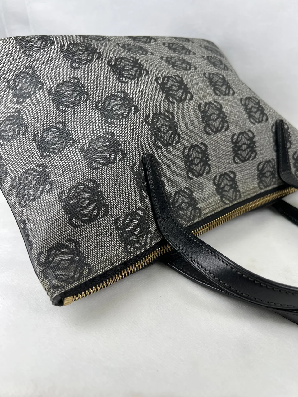 LOEWE ANAGRAM HANDBAG view 3