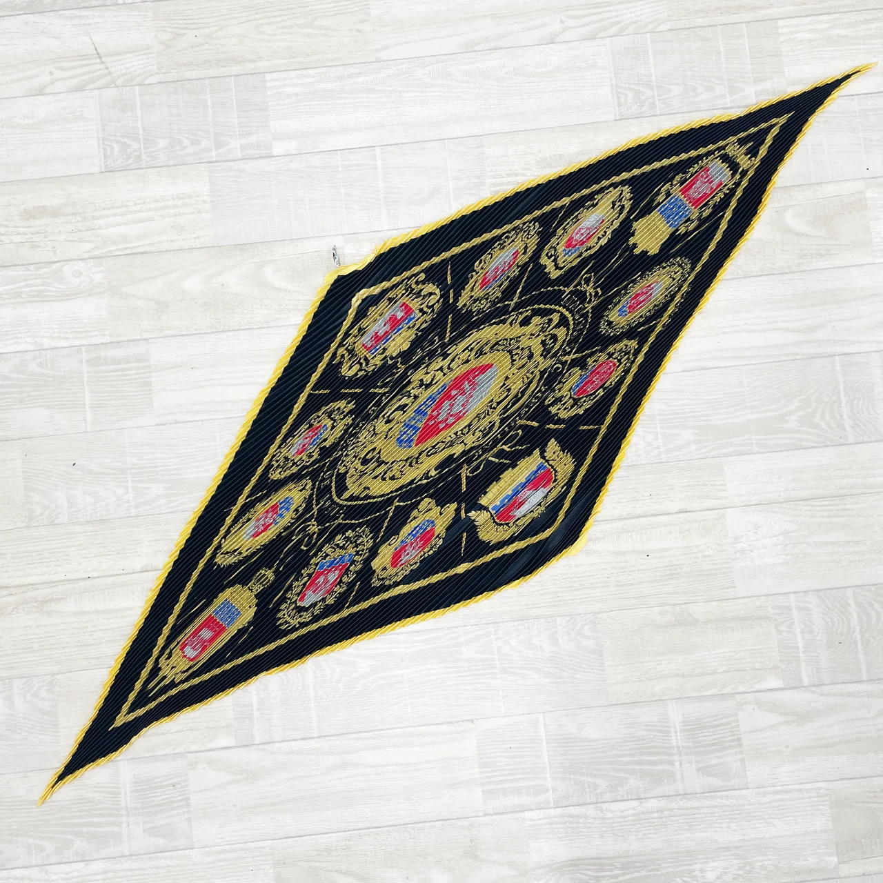 HERMES PLEATED SCARF (YELLOW) hover