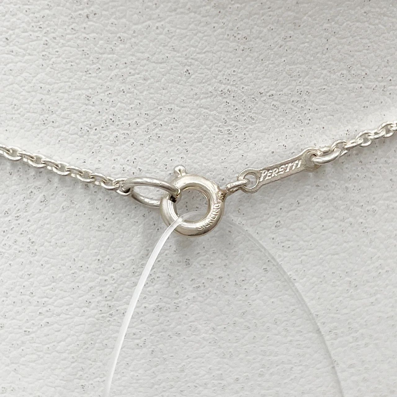 TIFFANY&CO. OPEN HEART NECKLACE view 4