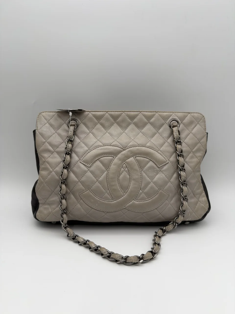 CHANEL DECA COCO CHAIN SHOULDER BAG hover