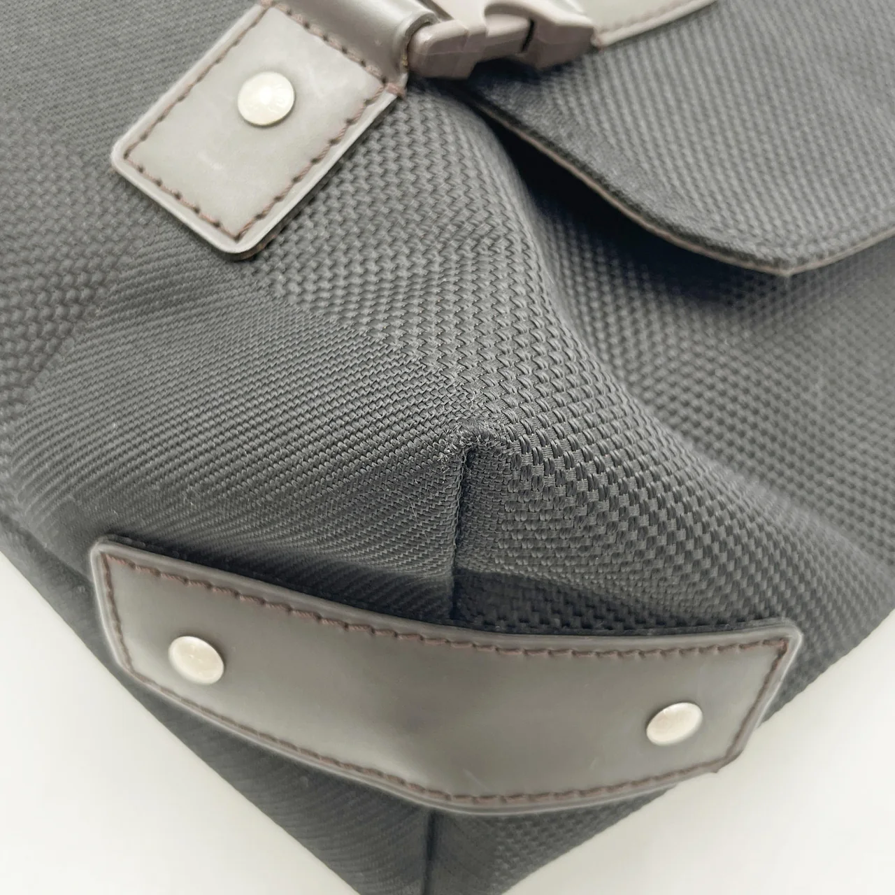 LV DAMIER JEANT LOU view 6