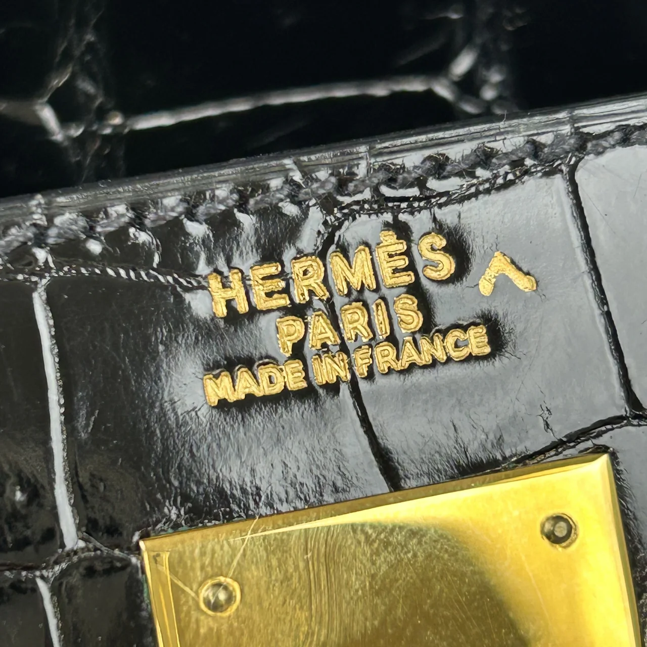 HERMES KELLY 32 (POROSUS, BLACK, ○W STAMP) view 4