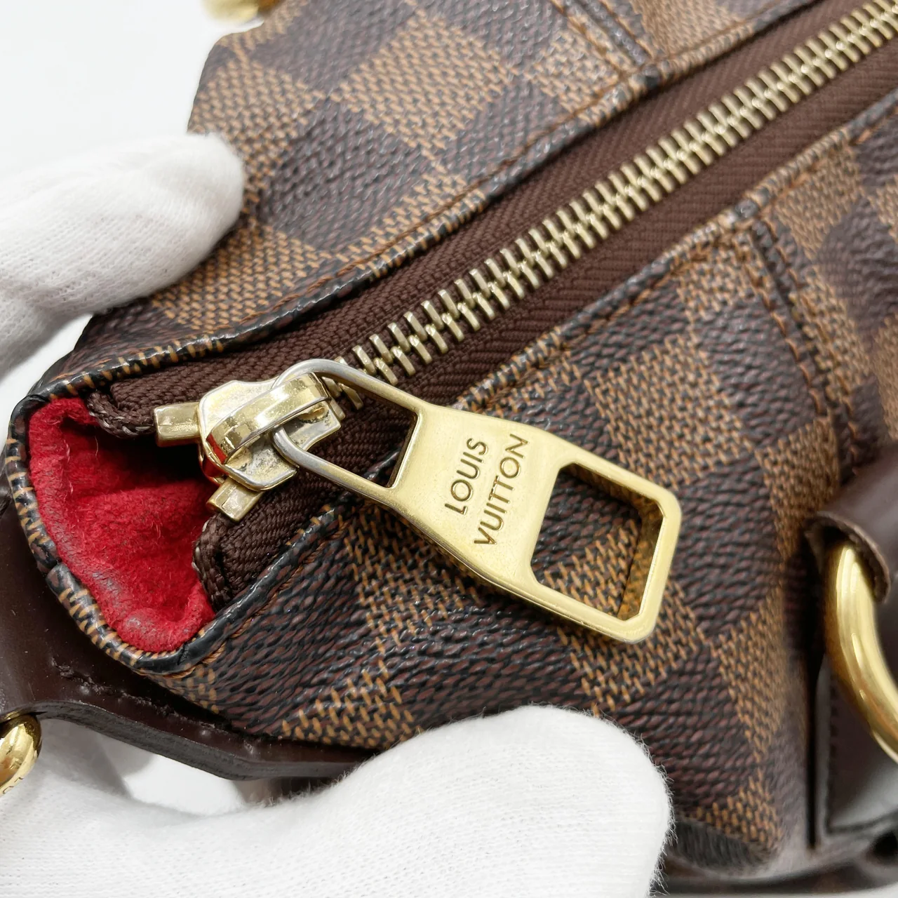 LV DAMIER EVORA MM view 15