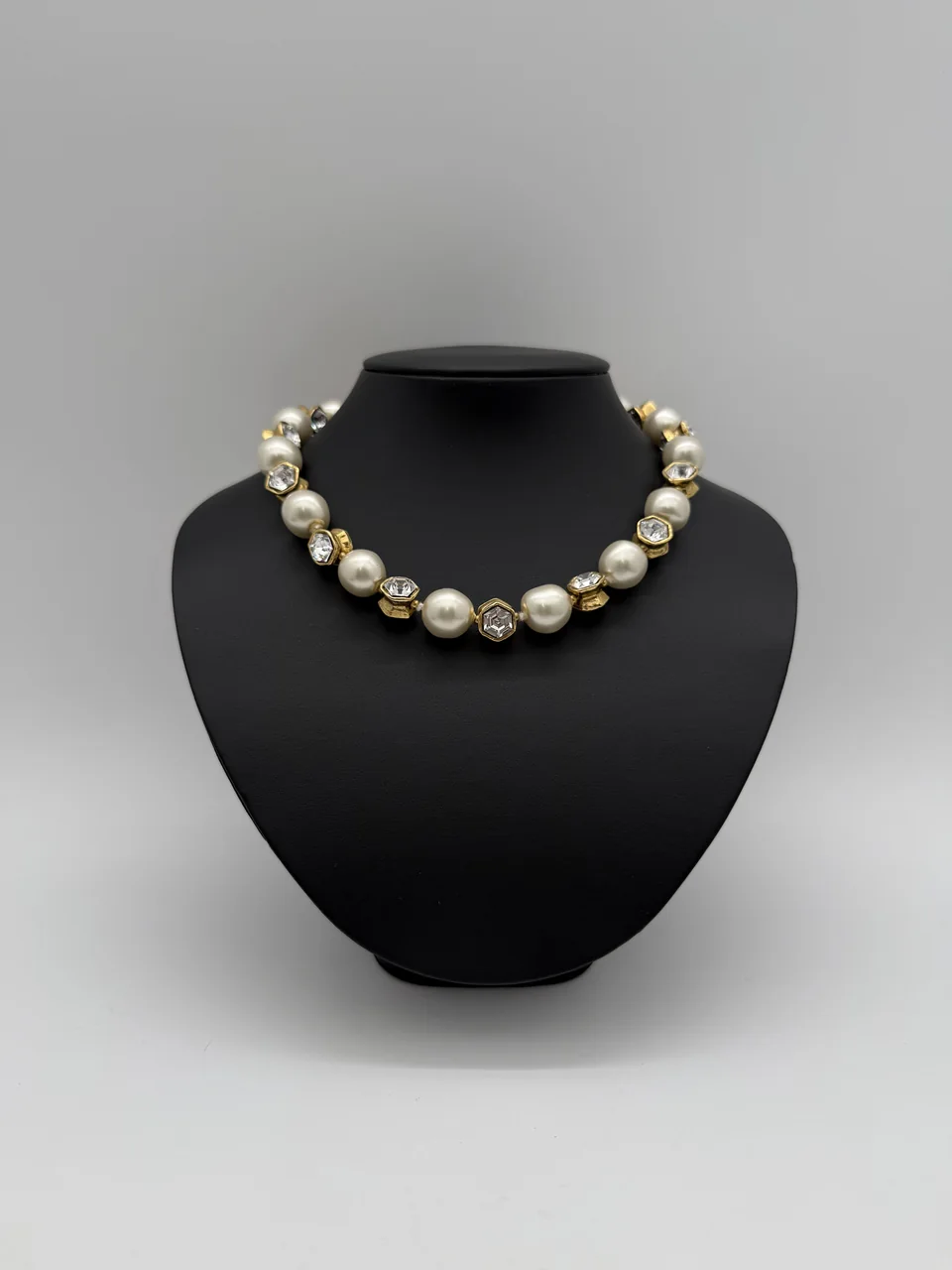 CHANEL NECKLACE