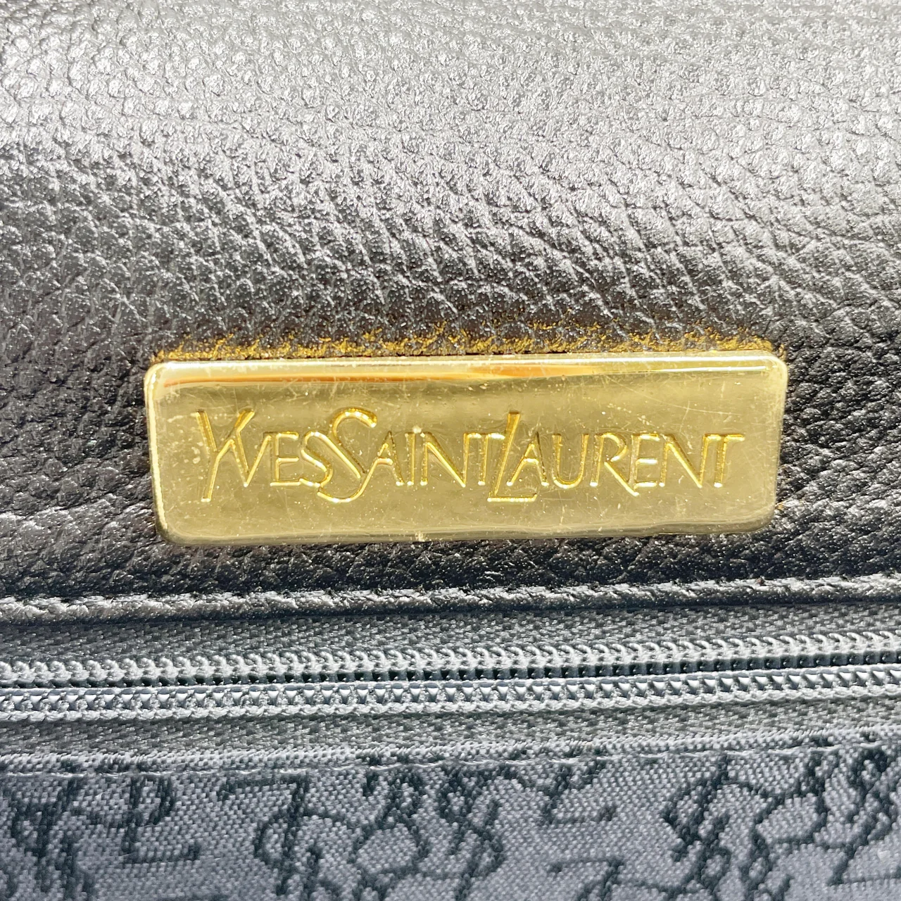 SAINT LAURENT CLUTCH BAG (BLACK) view 8