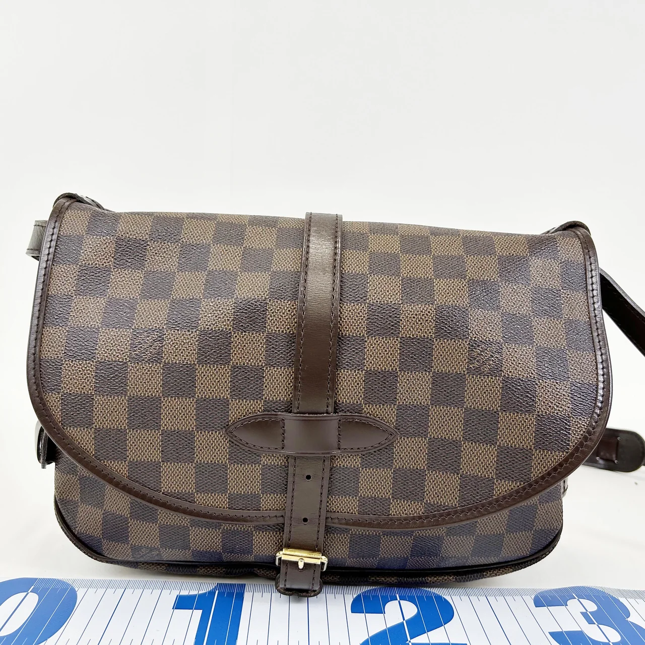 LV DAMIER SAUMUR 30 hover