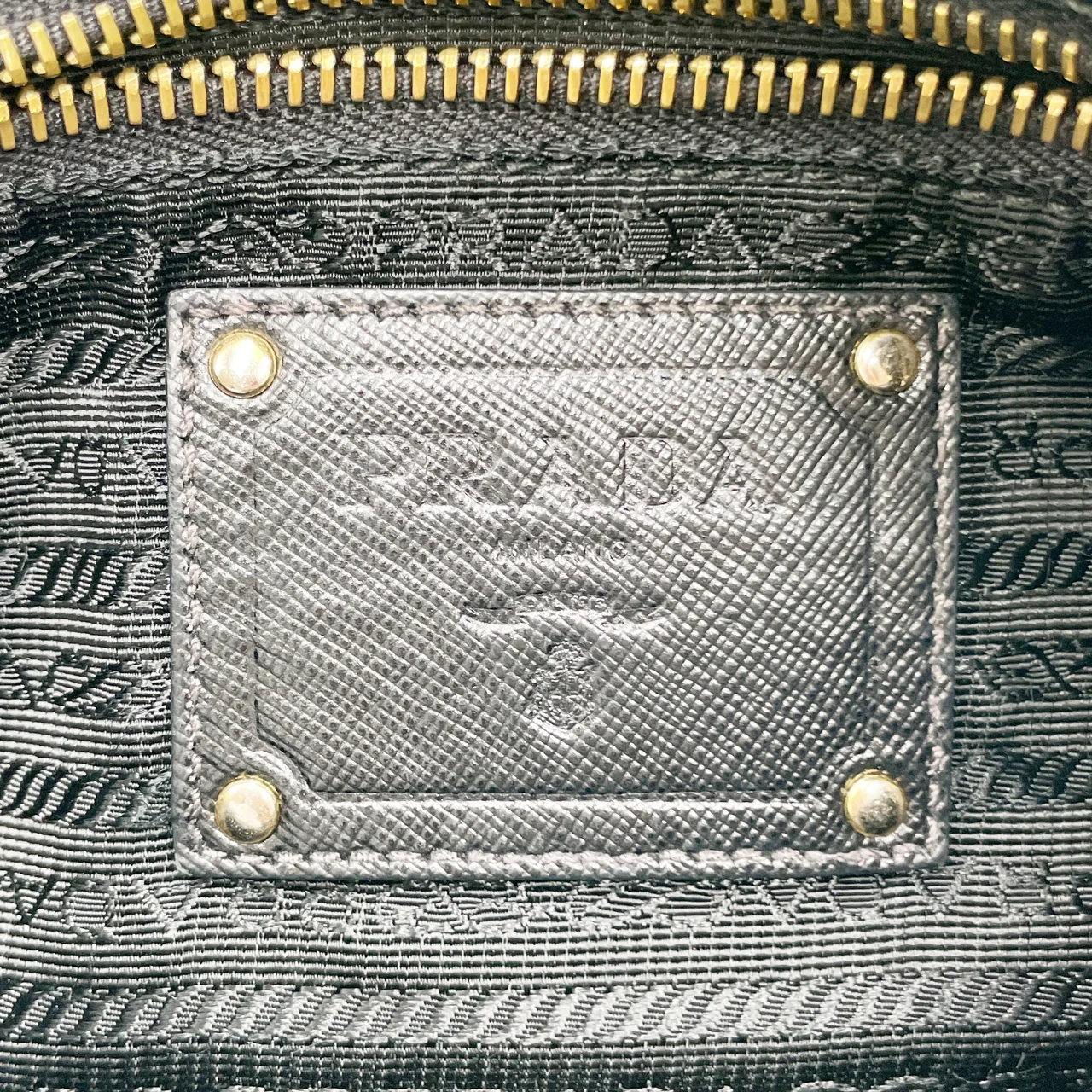 PRADA NYLON SHOULDER BAG (BLACK) view 9
