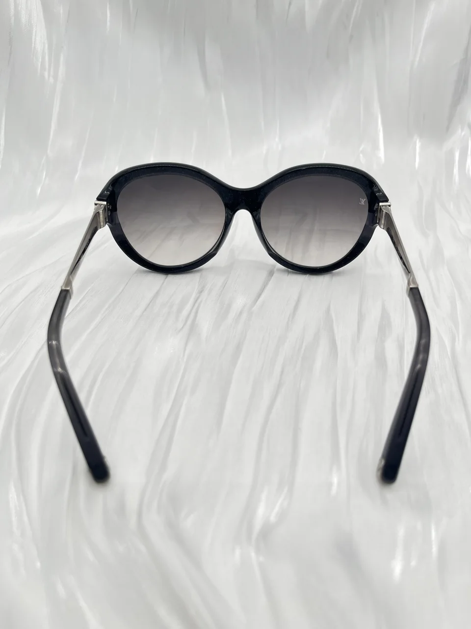 LV SUNGLASSES hover