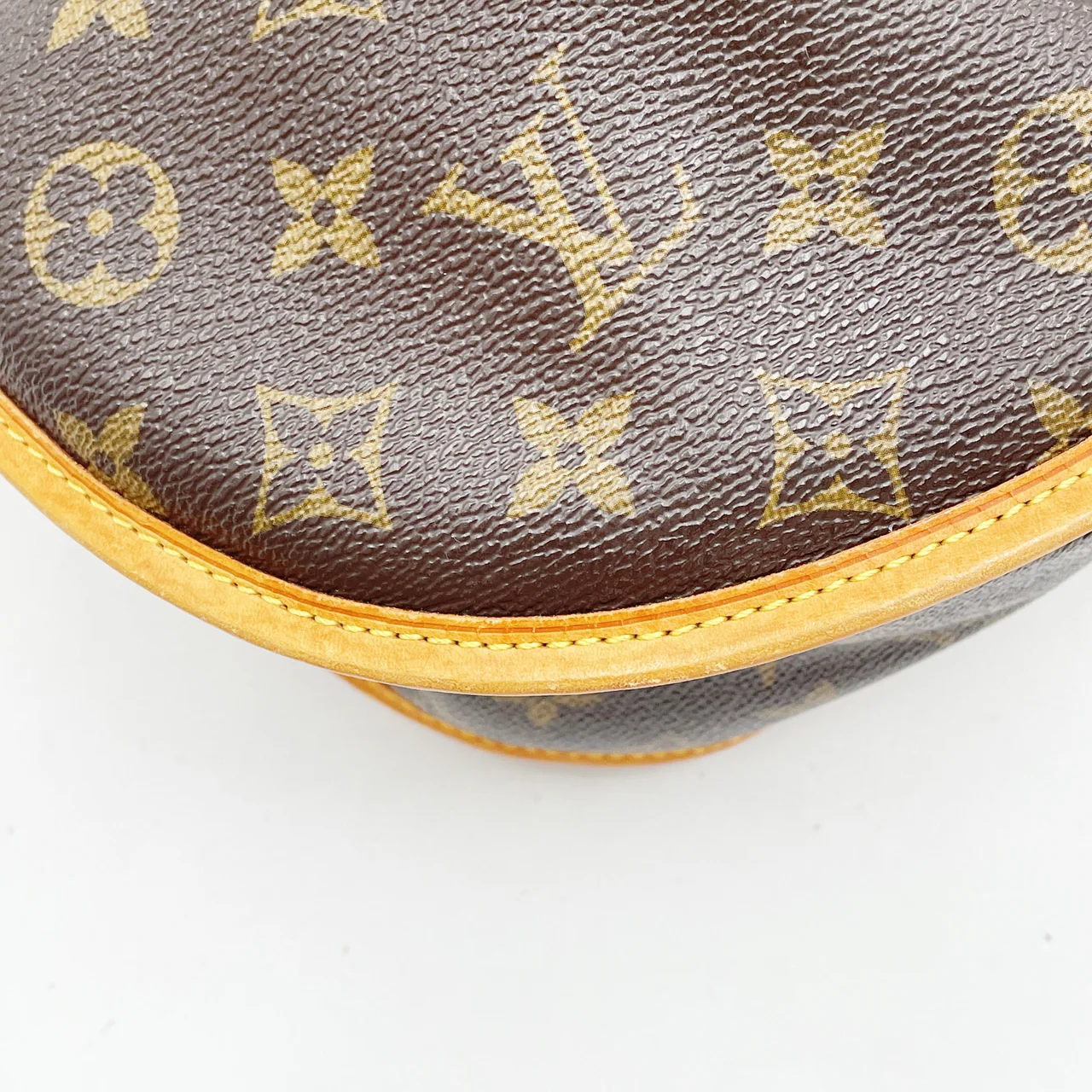 LV MONOGRAM MENILMONTANT MM view 11