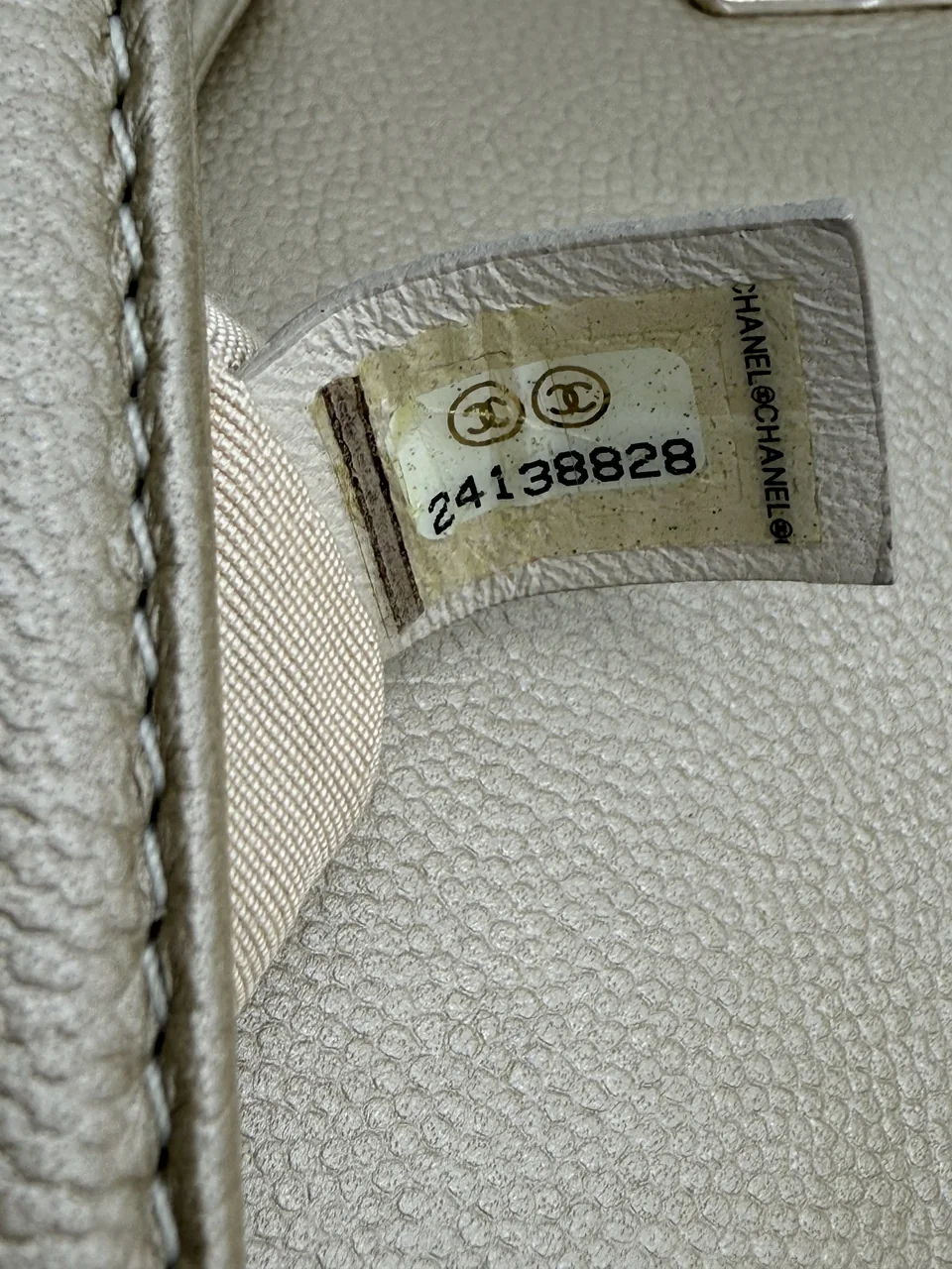 CHANEL LE BOY view 14