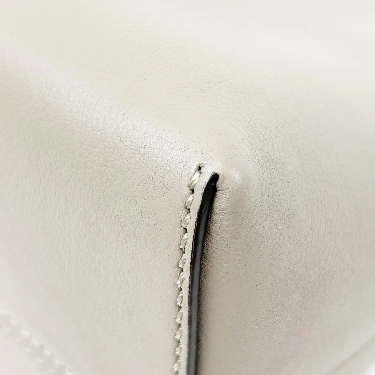 FENDI BY THE WAY MEDIUM (GRAY) view 4