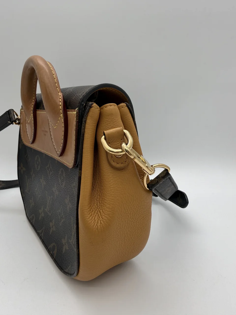 LV MONOGRAM EDEN view 4