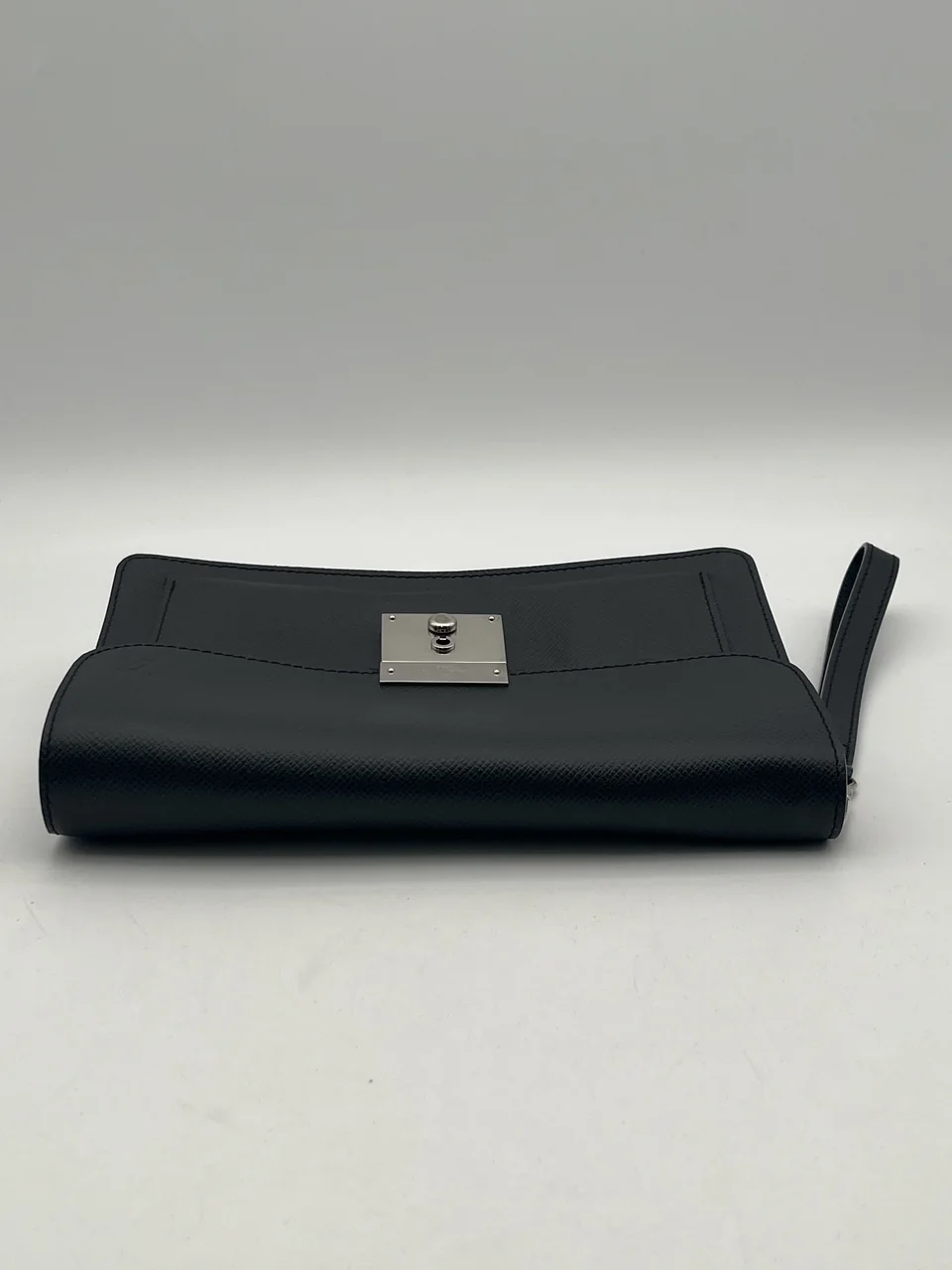 LOUIS VUITTON CLUTCH BAG FOR MEN (BLACK) view 3