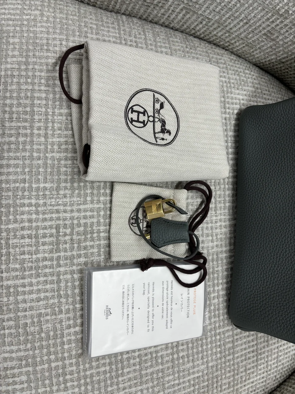 HERMES BIRKIN 30 (TOGO, VERT AMANDE, D STAMP) view 8