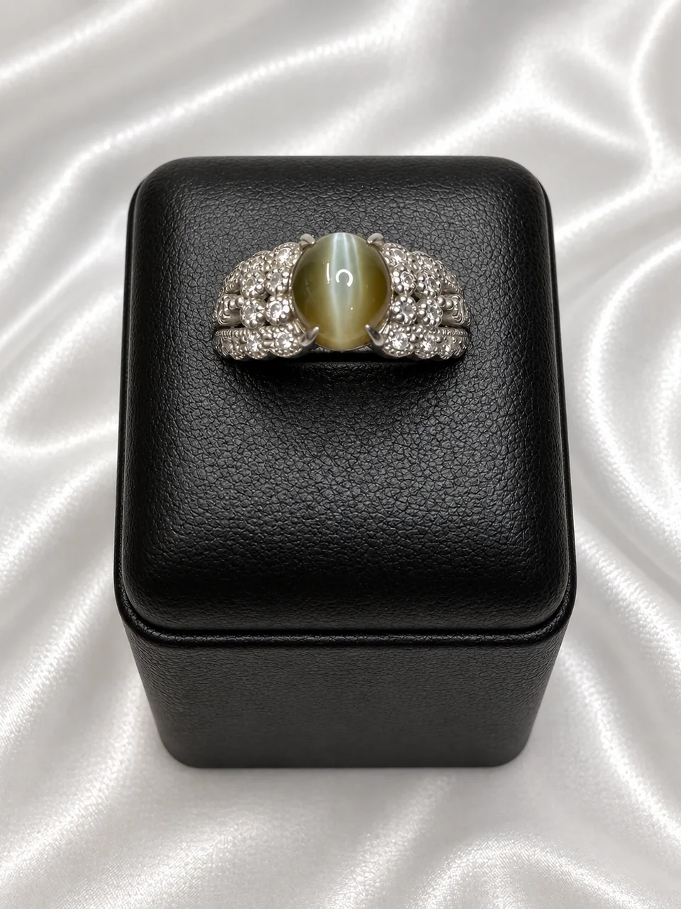 PT900 CHRYSOBERYL CATS EYE RING CE3.15CTS FD.32CT 1.0G hover
