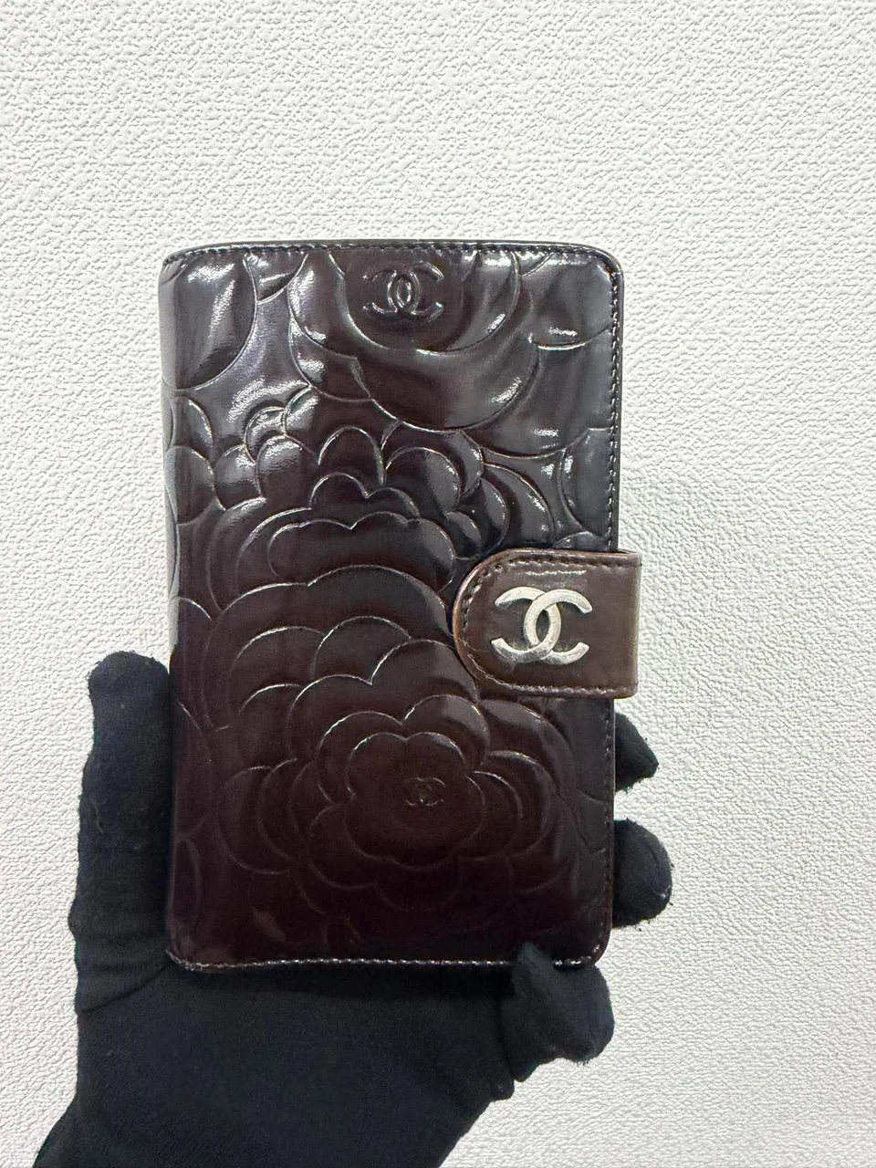 CHANEL ENAMEL BIFOLD LON WALLET (15 SERIAL CODE) view 14