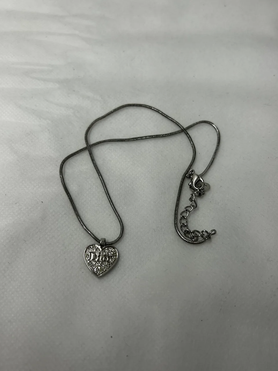 DIOR LOGO HEART NECKLACE