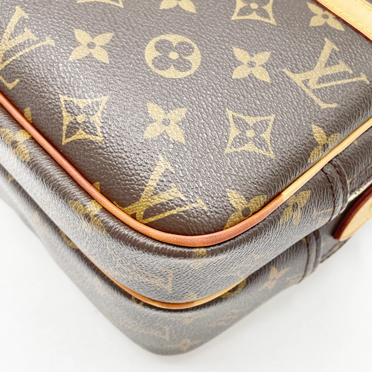 LV MONOGRAM REPORTER PM view 7