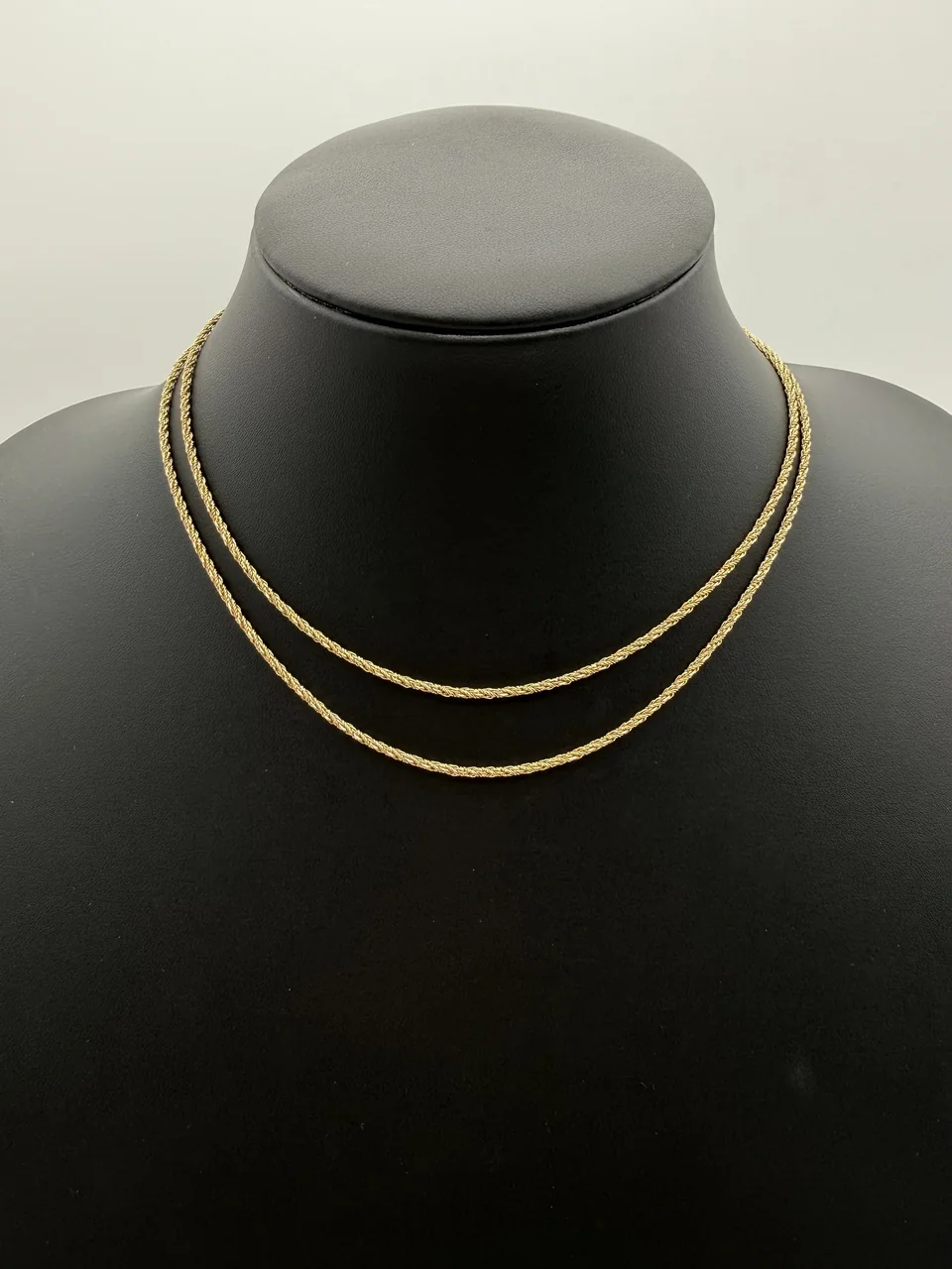 DIOR NECKLACE view 3