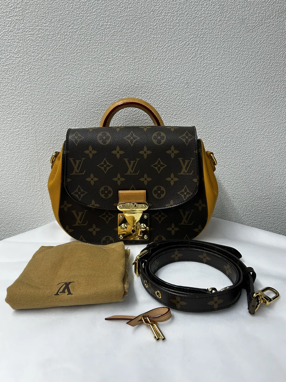 LV MONOGRAM EDEN PM view 3