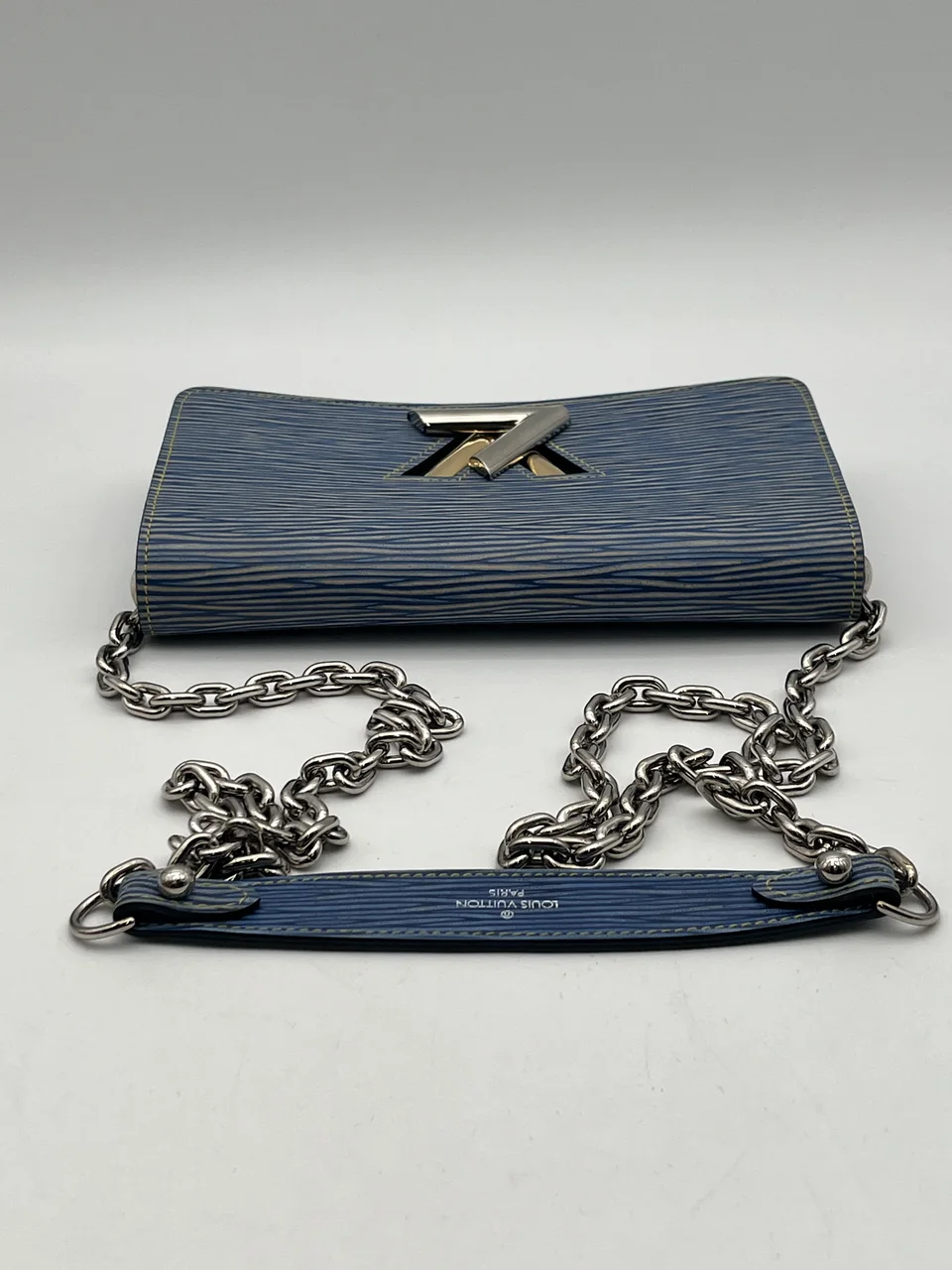 LV EPI M61036 view 5