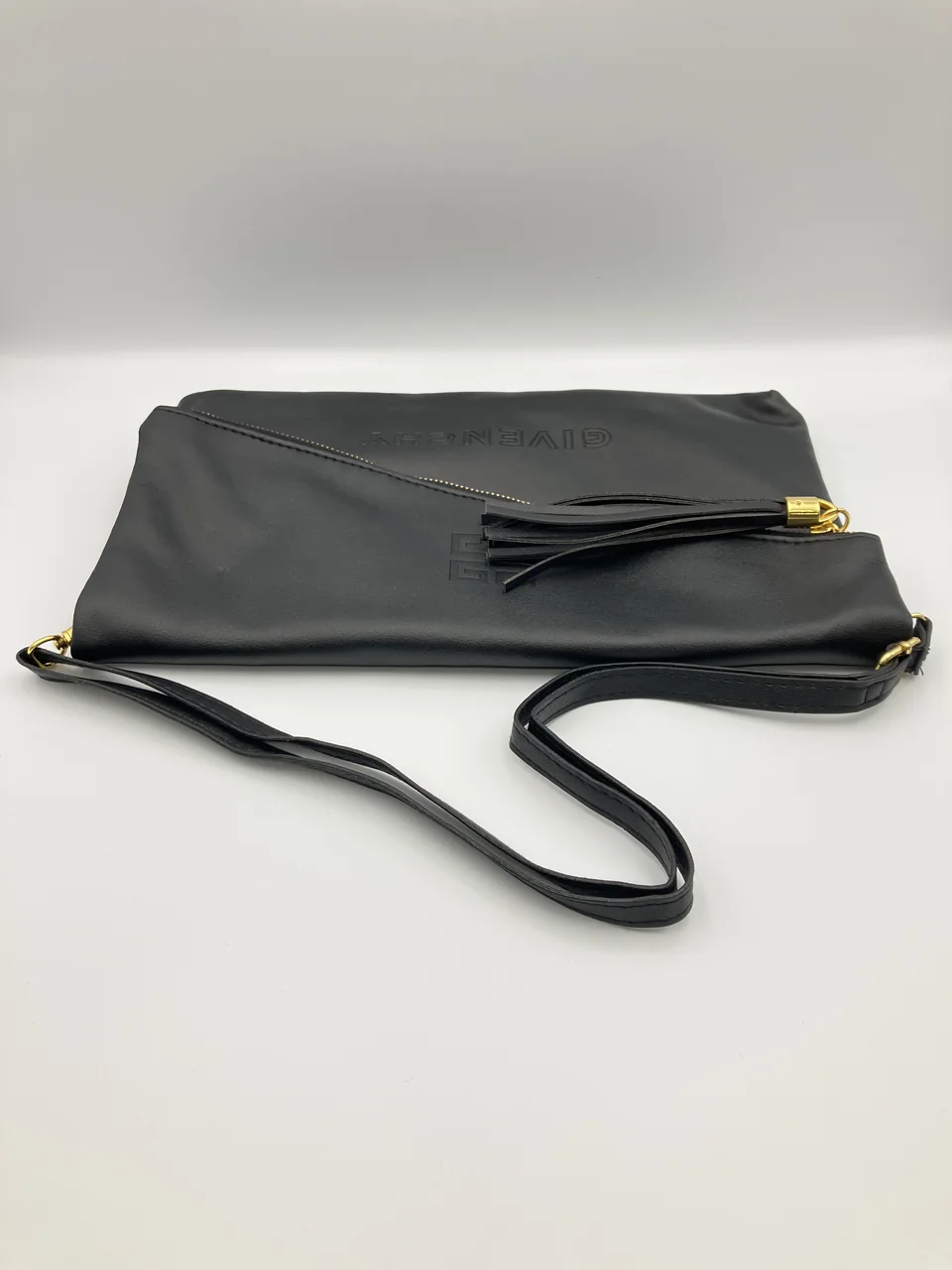 GIVENCHY SHOULDER BAG (BLACK) view 7