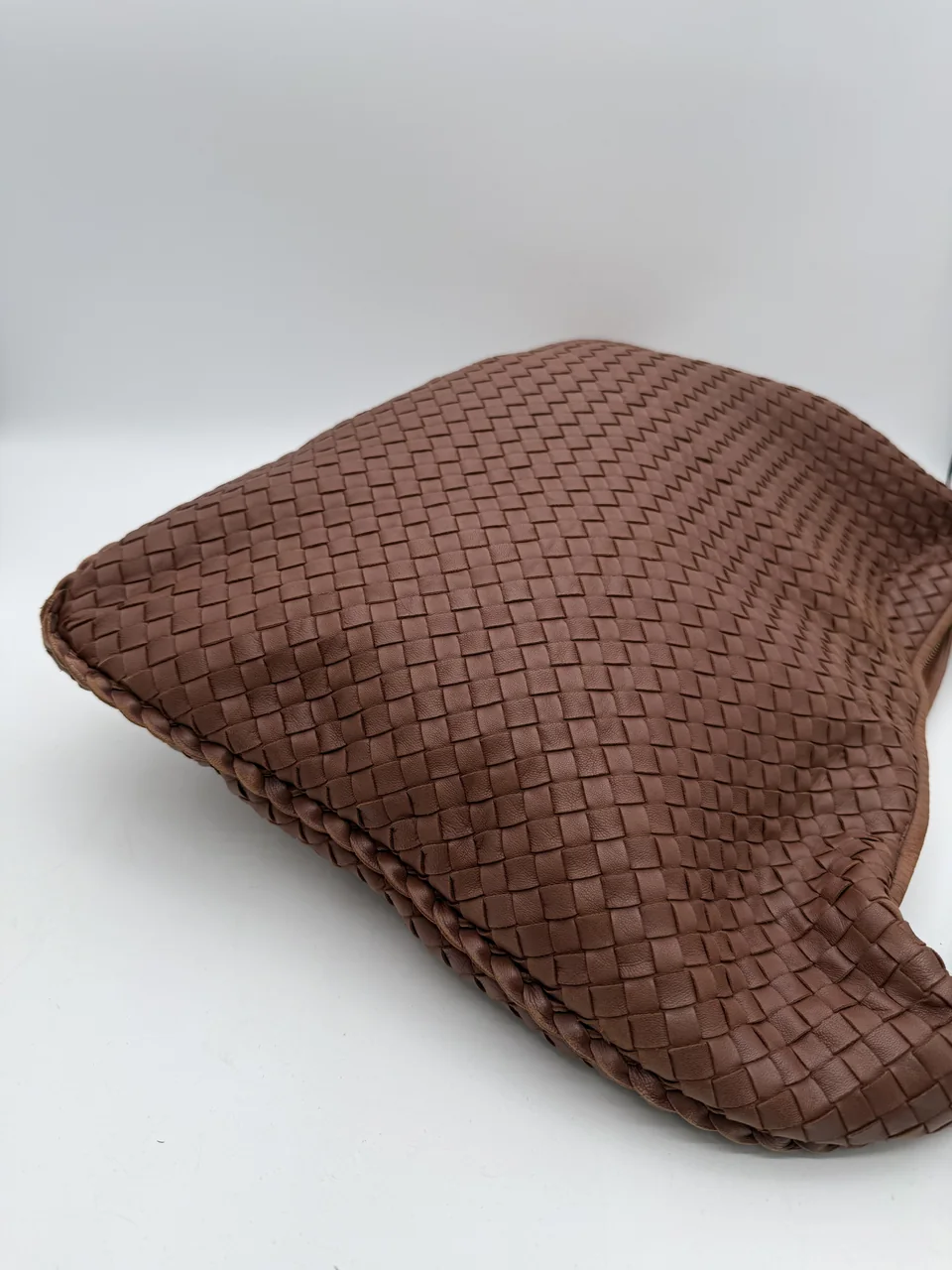 BOTTEGA VENETA INTRECCIARTO HOBO (BROWN) view 7