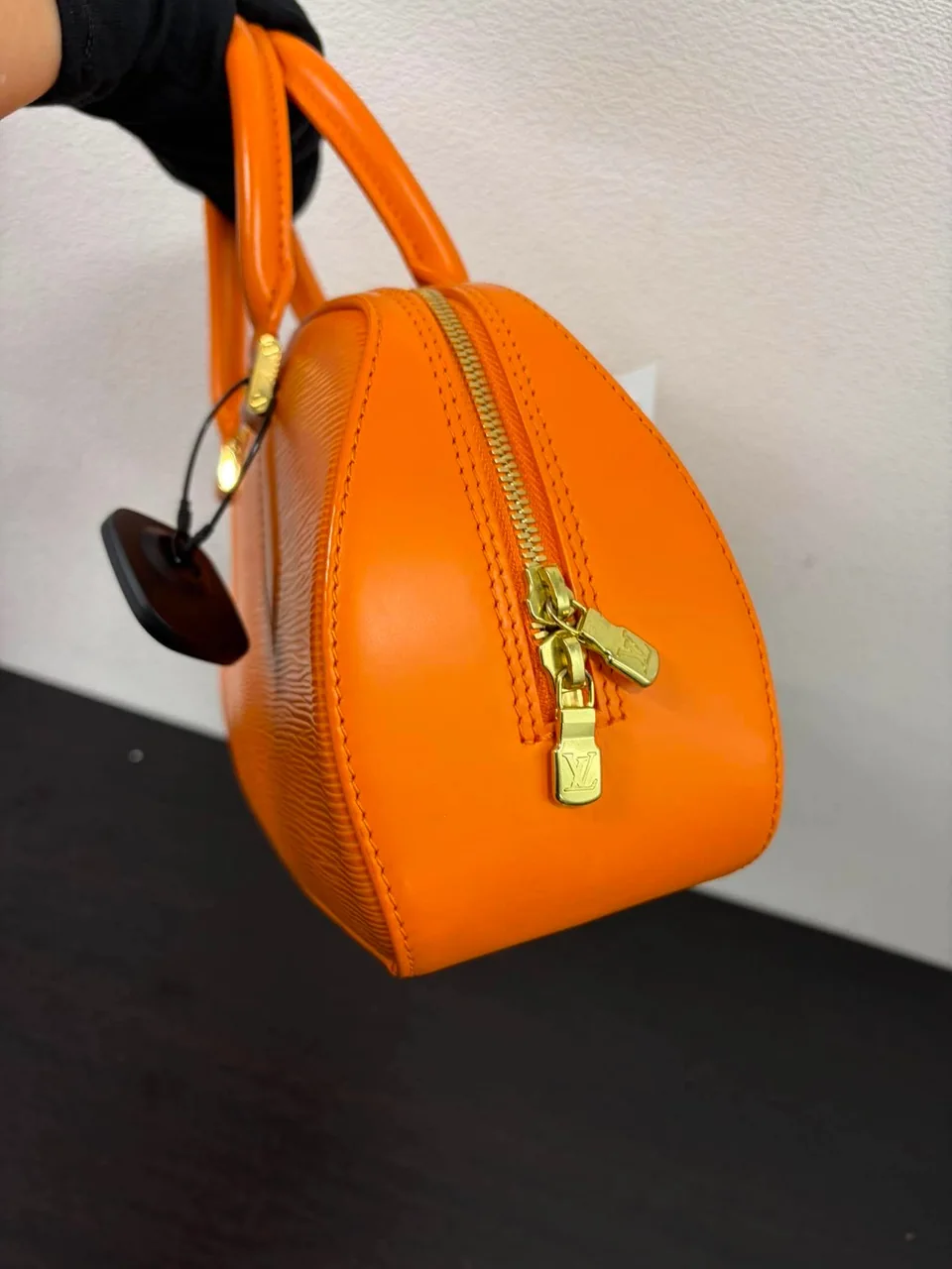 LV EPI M5208H photo 10