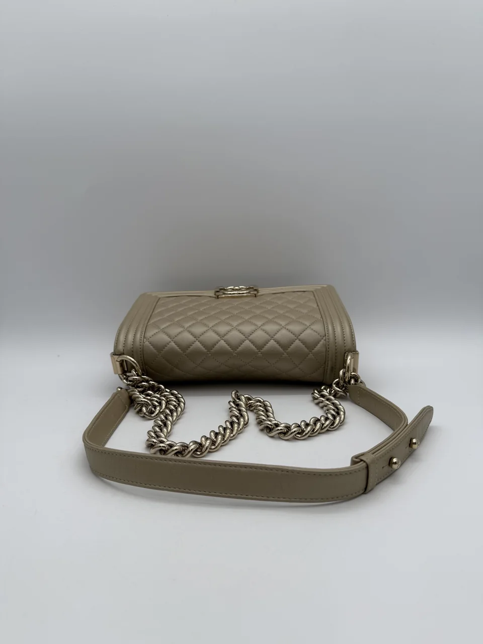 CHANEL LE BOY view 8
