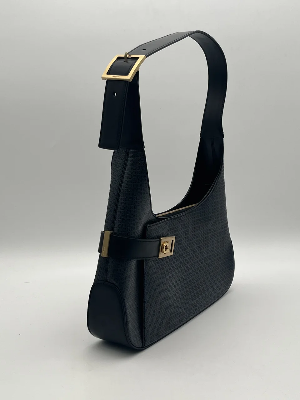SALVATORE FERRAGAMO SHOULDER BAG view 3