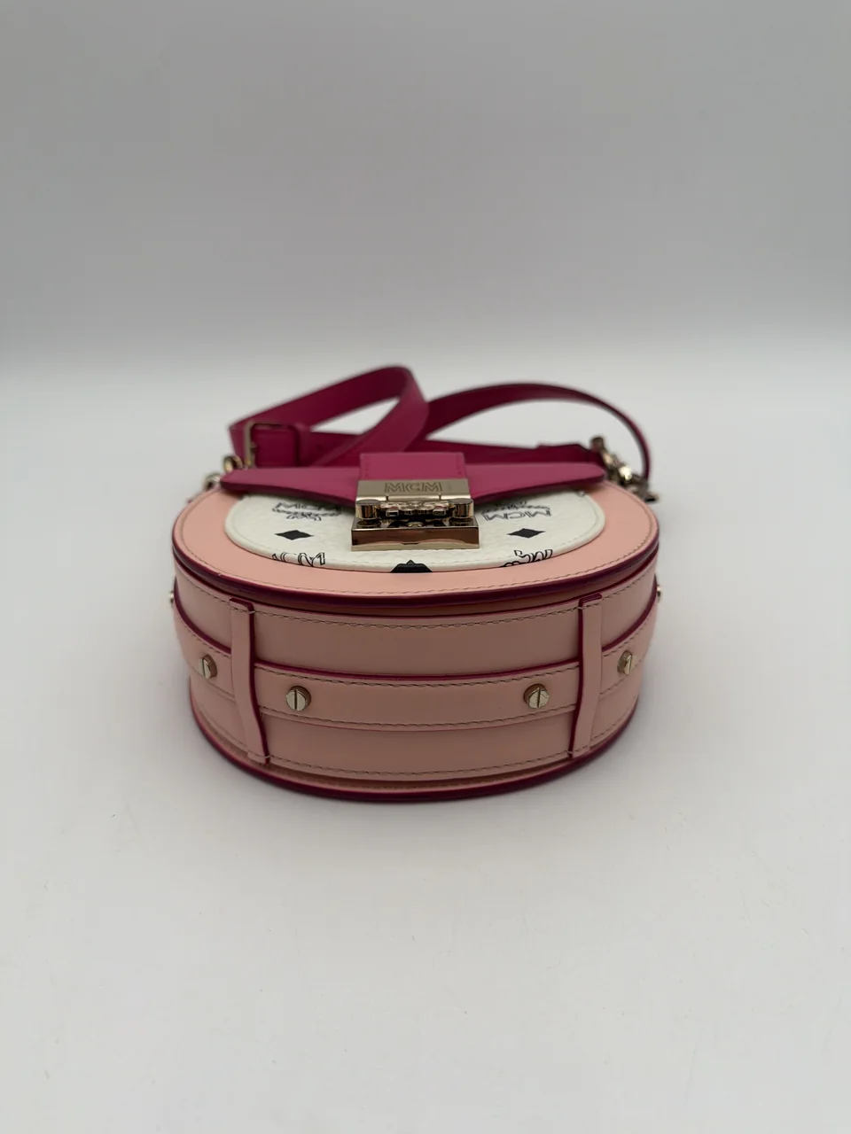 MCM BAG view 4