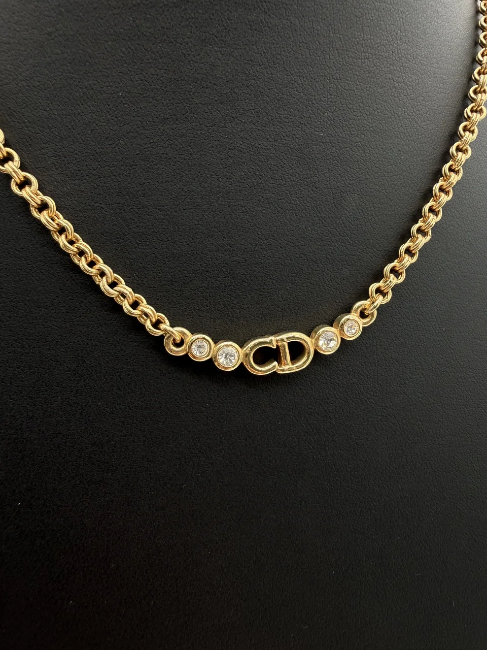 DIOR NECKLACE view 3
