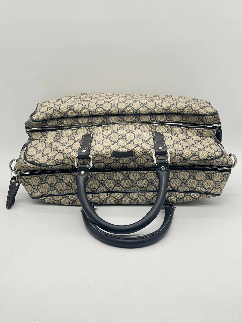 GUCCI SHOULDER BAG view 3
